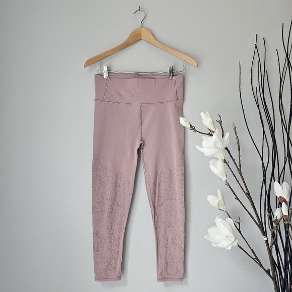 LULULEMON Reveal Crop *Zen Expression - Picture 2 of 12